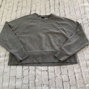 Nike Women's Cropped Gray Sweatshirt Sz Small NWOT